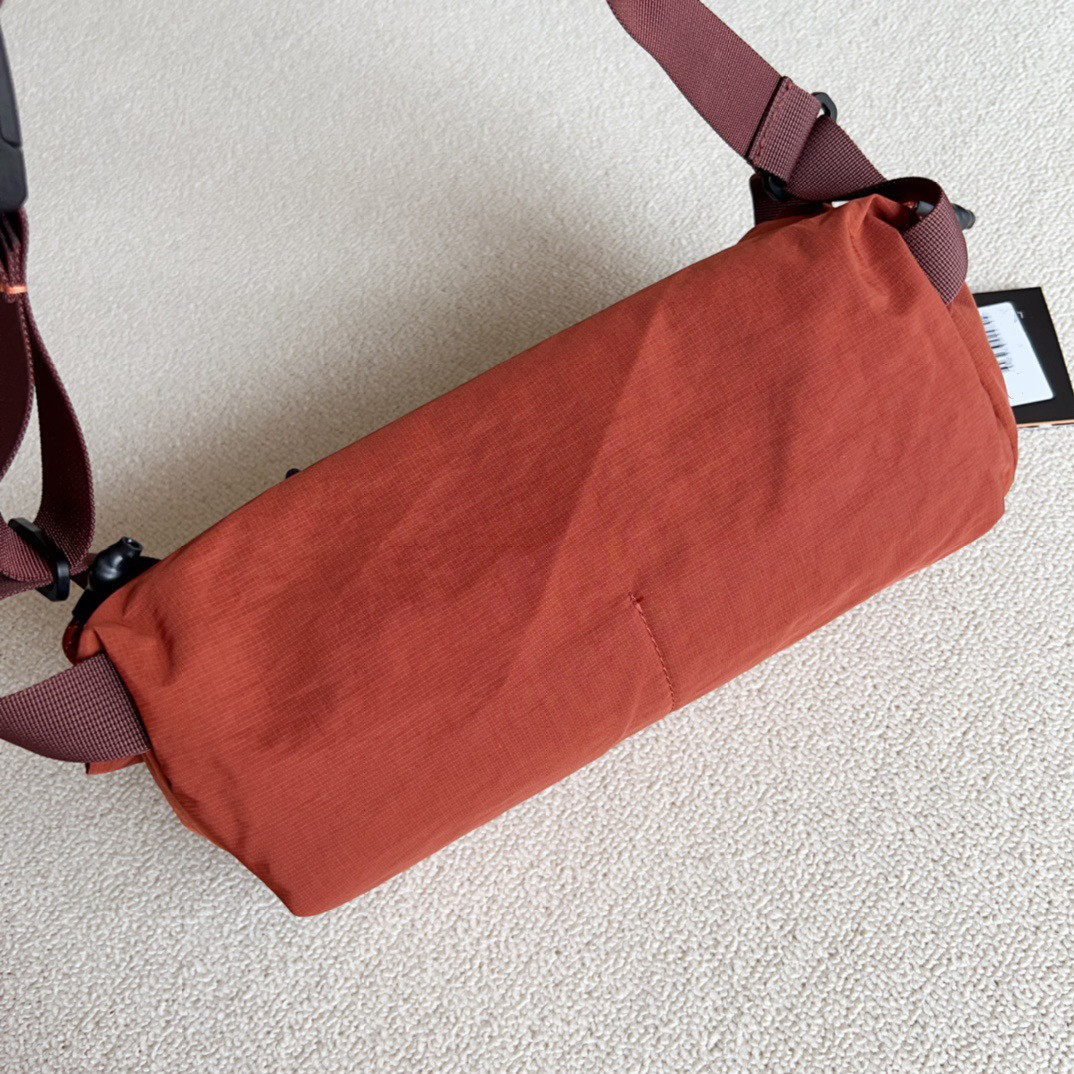 7L轻便防水尼龙斜挎包2025大容量休闲骑行运动胸包男女单肩斜挎包,淘宝优惠券,粉丝福利购,淘宝优惠卷