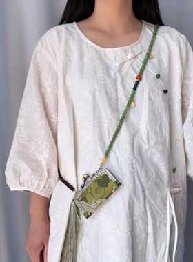 新中式国风复古菩提刺绣口红包多用斜挎链复古撞色国潮配饰礼物女