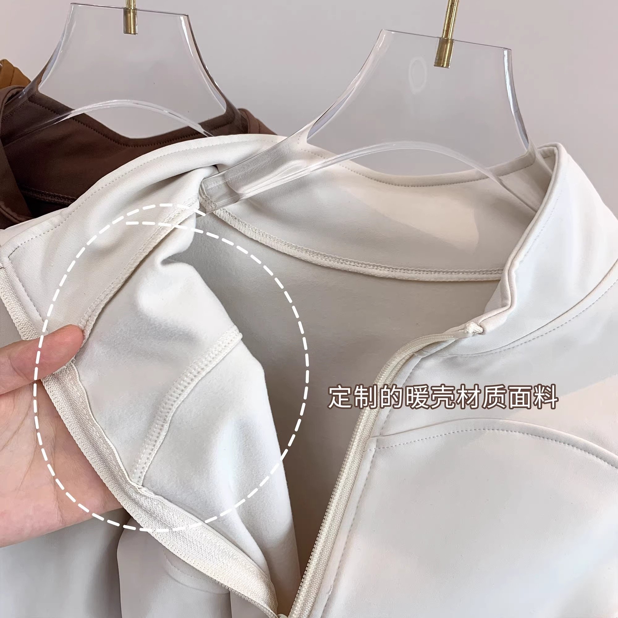 加绒瑜伽外套女秋冬款修身显瘦立领跑步拉链开衫防风健身运动上衣,淘宝优惠券,粉丝福利购,淘宝优惠卷