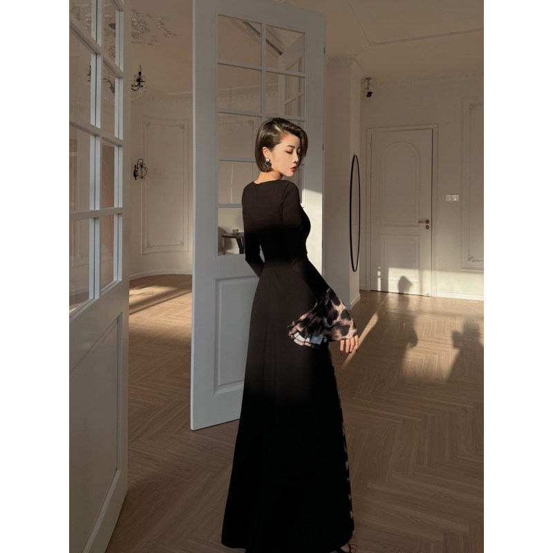 XULU原创春季气质黑色罗马布拼豹纹性感女人味桃心领喇叭袖连衣裙,淘宝优惠券,粉丝福利购,淘宝优惠卷