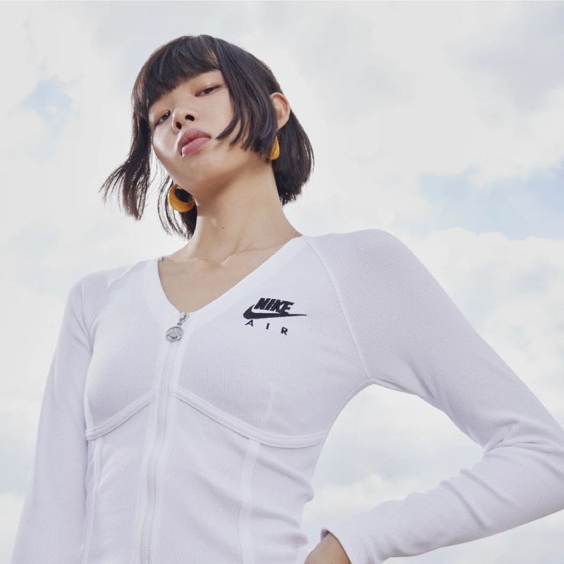 nike耐克女新款舒适短款休闲拉链紧身长袖T恤鱼骨上衣FD2377-100,淘宝优惠券,粉丝福利购,淘宝优惠卷