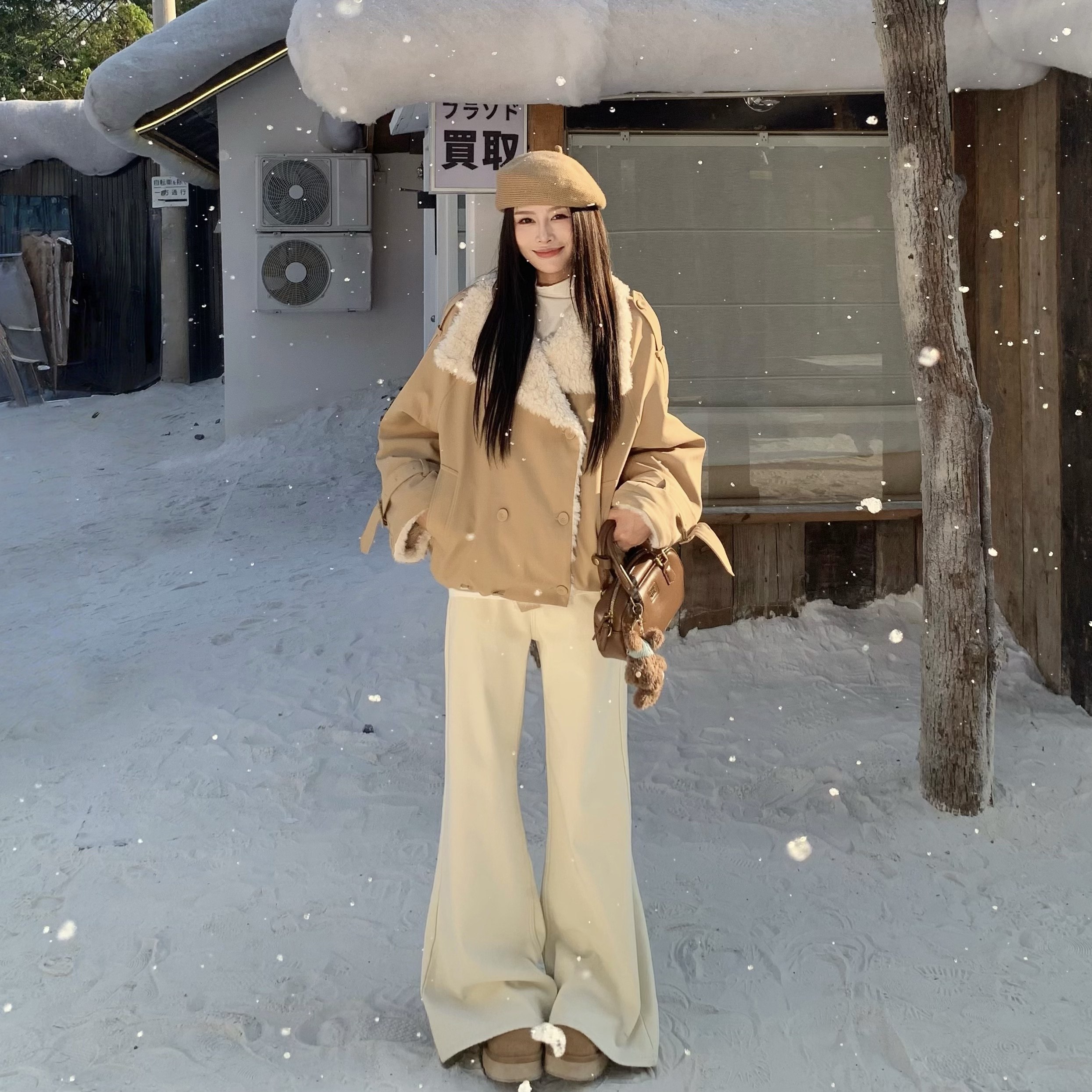 3MER哦哦三妹 卡其色拼接羊羔毛翻领外套女冬季保暖短款工装风衣,淘宝优惠券,粉丝福利购,淘宝优惠卷