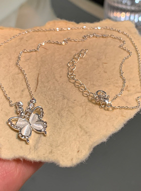 清冷感新中式猫眼石蝴蝶锁骨链