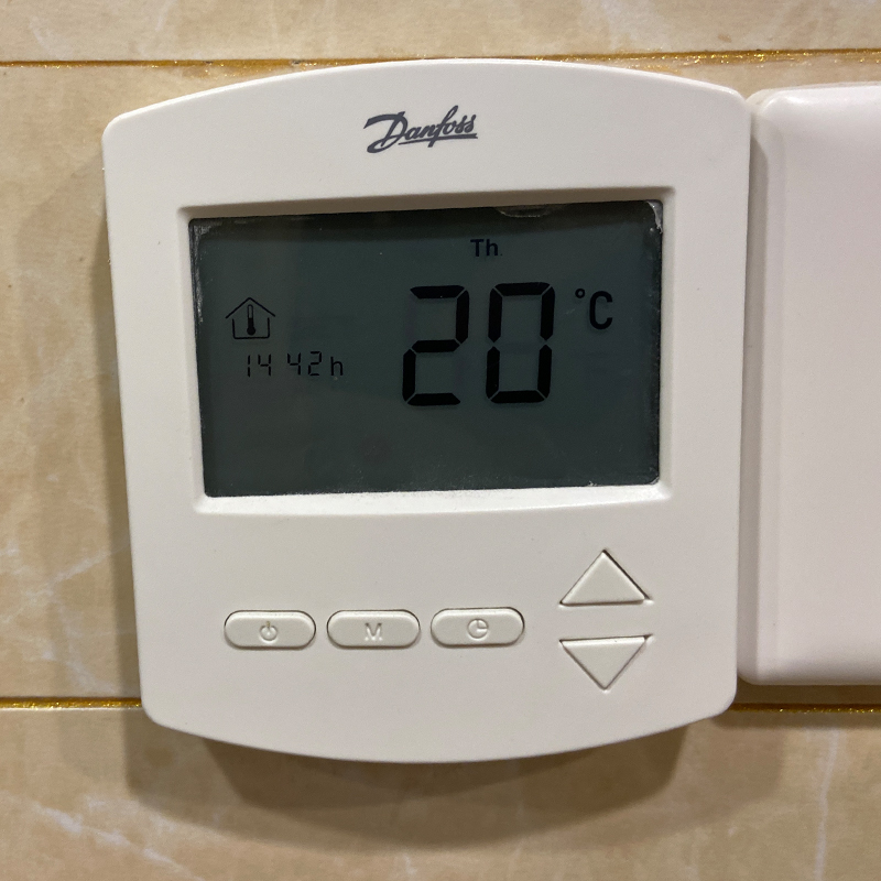 danfoss丹佛斯电地暖开关EFIT440温控地暖温控器地暖温控替devi - 图1