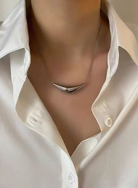 太钢 冷淡风几何三角弯管圆弧项链欧美ins风小众设计钛钢锁骨颈链