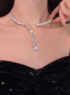 满钻爆闪锆石闪闪水滴流苏项链女轻奢小众设计感高级感锁骨链颈链