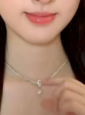 在逃公主!法式轻奢复古赫本风锆石水晶项链小众高级感珍珠锁骨链