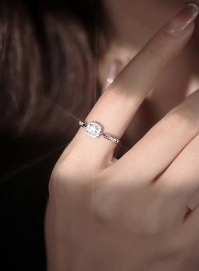 月汐痕爆闪方钻链条戒指女轻奢高级感可调节指环订婚婚戒礼物新潮