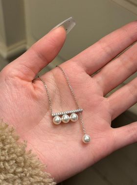 超仙平衡木珍珠钛钢项链女轻奢小众ins气质高级吊坠锁骨链毛衣链