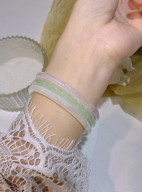 玻璃仿翡翠玉髓叮当镯一对女夏极细ins小众设计手镯粉古风禁步环