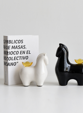 高级感玄关柜马上有钱家居摆件