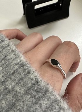 s925纯银椭圆黑锆石戒指女小众设计高级感个性冷淡风开口指环