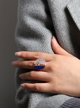 人品银品时尚潮流手饰S925银镀金女式方形青金石贝壳戒指开口