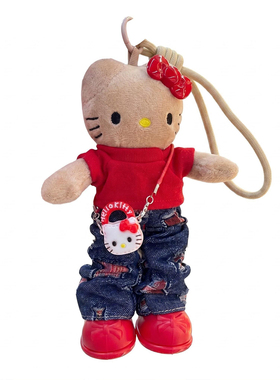 日本正版Kitty辣妹风毛绒公仔迷彩个性穿搭公仔可爱玩偶包挂件新