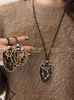 韩系女孩豹纹金属几何吊坠项链