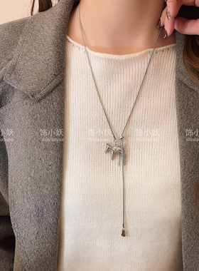 可爱银色小马毛衣链女款2026