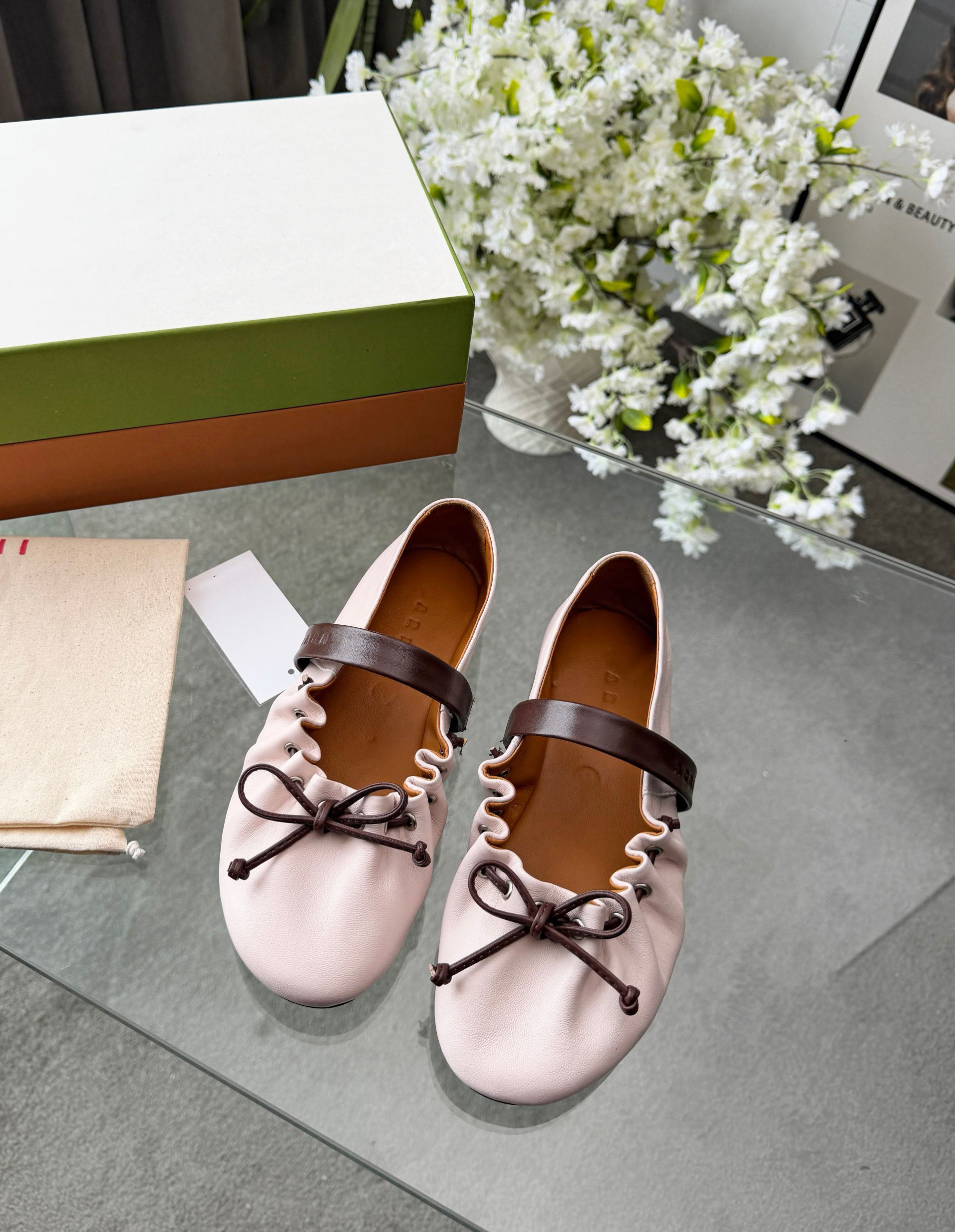 2026新款一字带芭蕾舞女软平底单鞋真皮玛丽珍褶皱浅口蝴蝶结甜美,淘宝优惠券,粉丝福利购,淘宝优惠卷