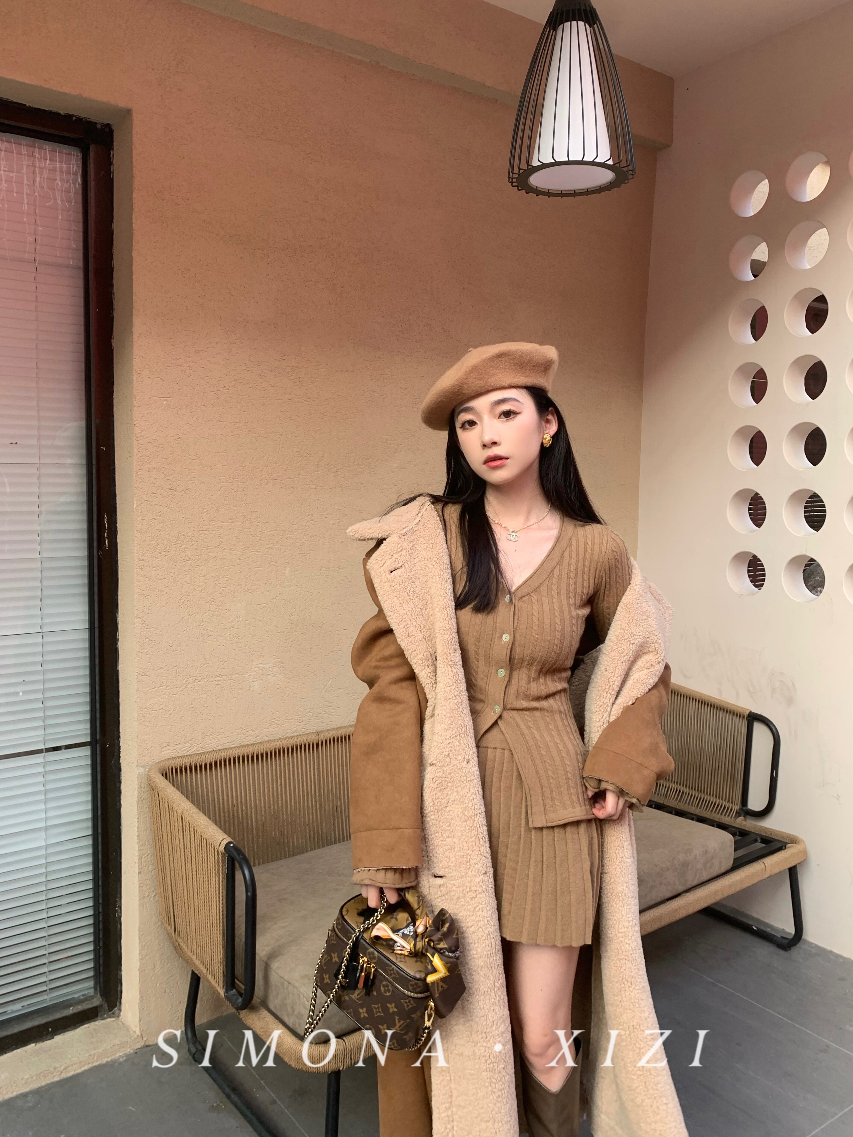 SIMONA 卡其｜米白两色针织套装修身上衣百褶短裙两件套,淘宝优惠券,粉丝福利购,淘宝优惠卷