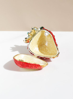 草莓饰品盒镶钻韩国创意