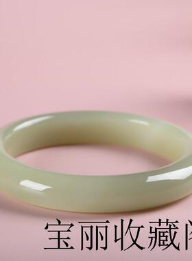 新疆和田玉色手镯青白玉镯子高端玉石和田玉晴水镯细条泥鳅背正装