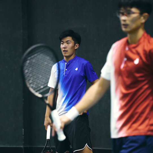 【RacketBrothers球拍兄弟】网球速干亨利领蓝白/红白渐变上衣