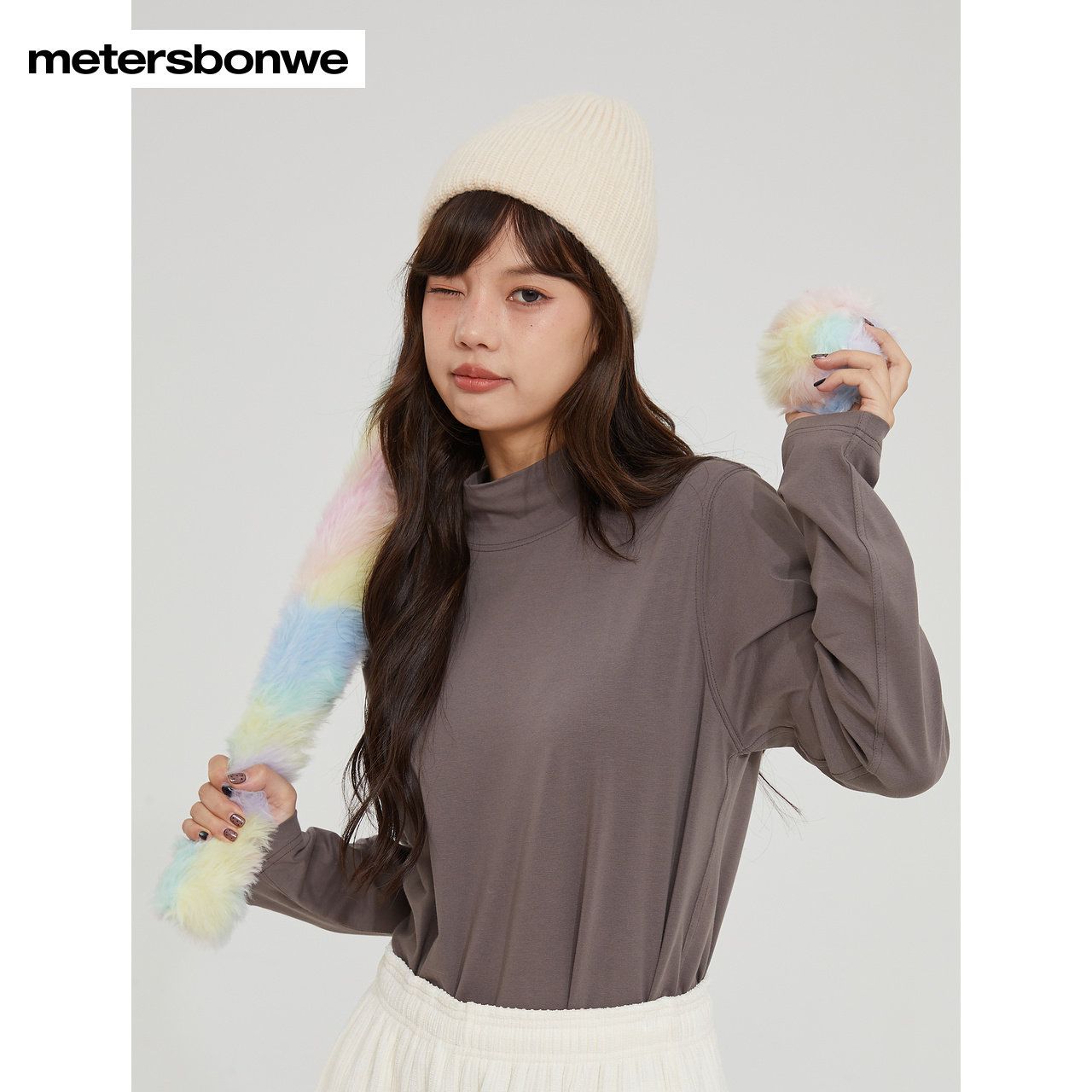  美特斯邦威outlets店T恤