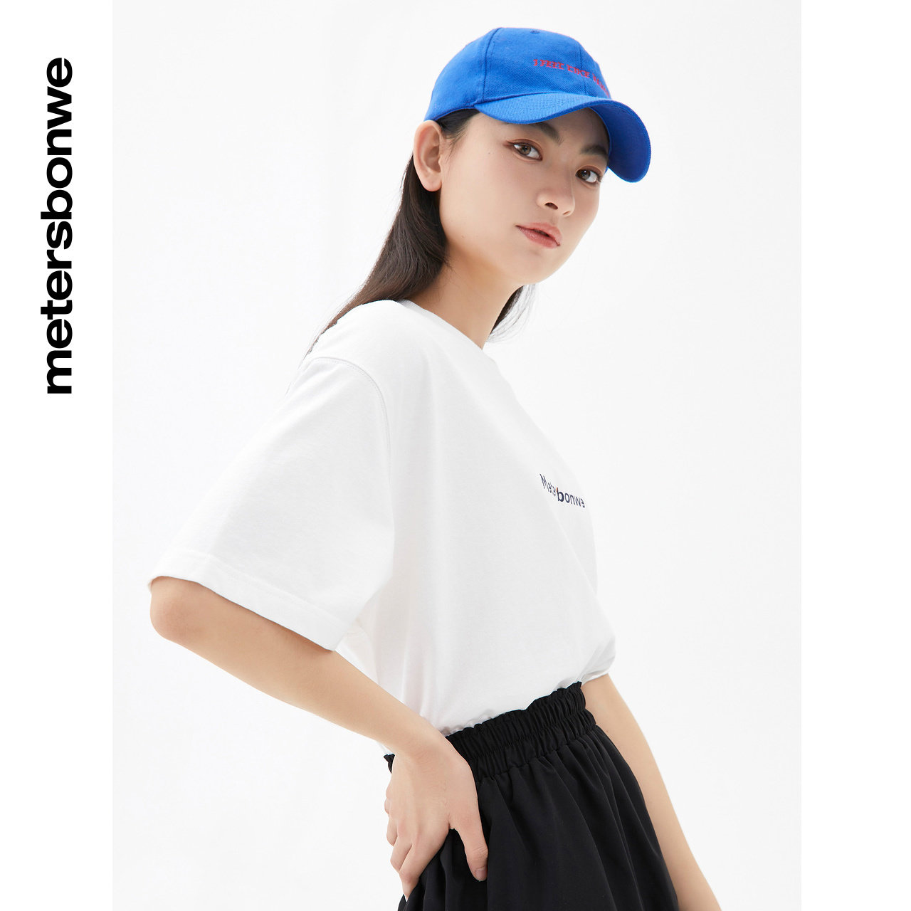  美特斯邦威outlets店T恤