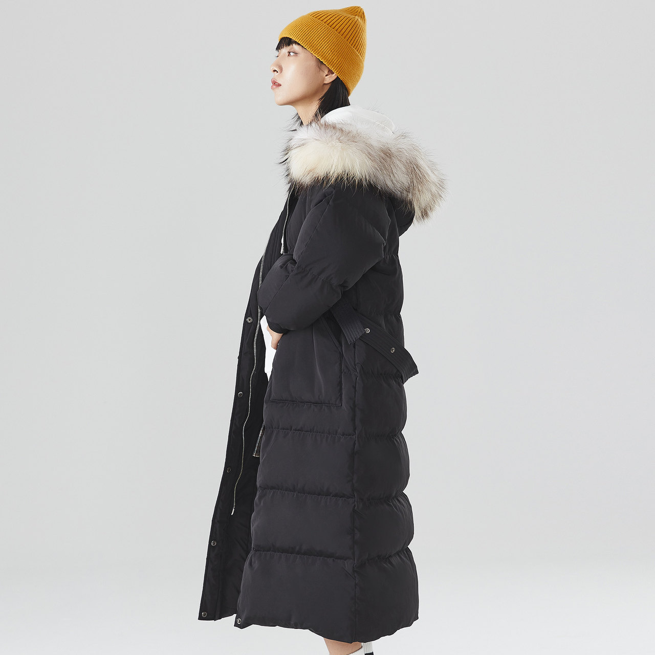  美特斯邦威outlets店羽绒服