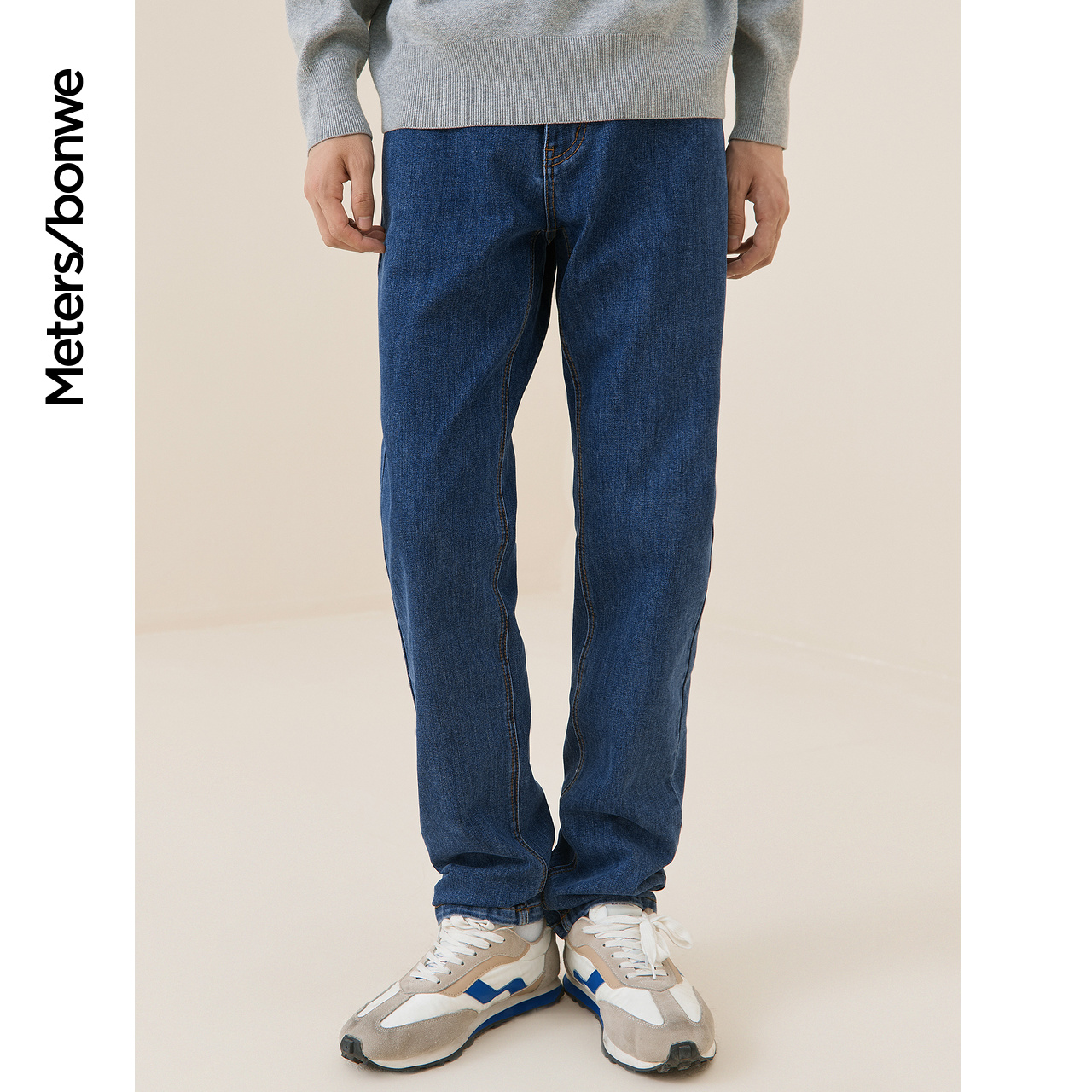  美特斯邦威outlets店牛仔裤