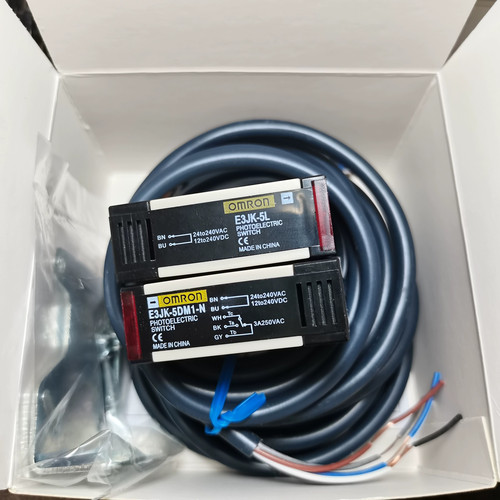欧姆龙光电开关传感器E3JK-5DM1 M2 DS30M1 DS30M2 R4M1 M2-ZH R2 - 图1