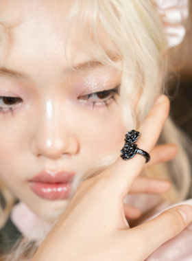 暗夜蔷薇缠绕设计开口戒指