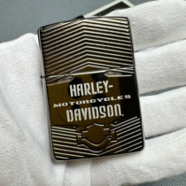 The Treasure Zippo Lighter Beauty version of the original armor Black Ice Halley No word shield Label Halle 29165