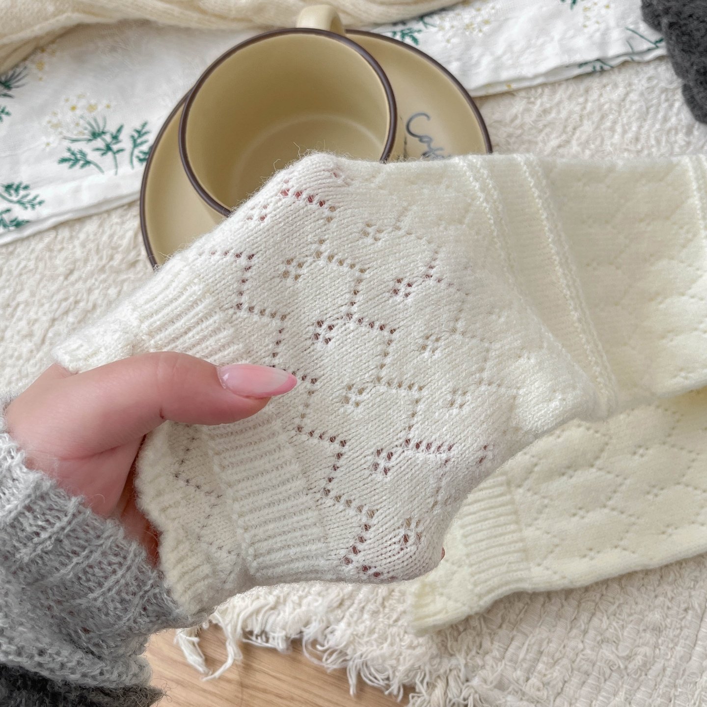 日系复古镂空羊毛小腿袜子女秋冬保暖配靴子长筒靴袜堆堆中筒长袜,淘宝优惠券,粉丝福利购,淘宝优惠卷