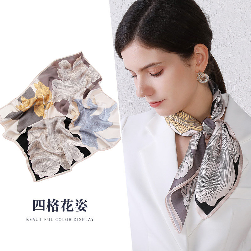 上海故事蓝色丝巾小方巾搭配衬衫 上海故事绫绝顶围巾/丝巾/披肩