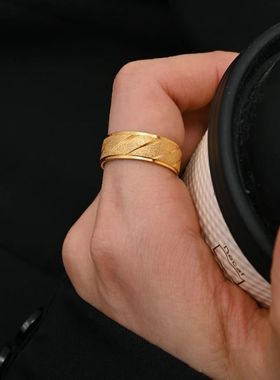 新款星空轨迹高级轻奢女男士素圈金色钛钢戒指情侣饰品