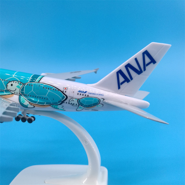 ANA aircraft model ornaments with high degree of simulation