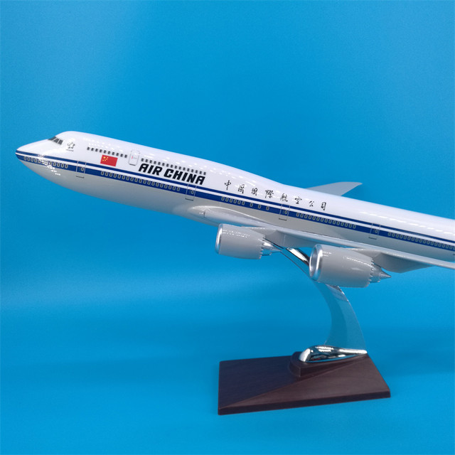 Air China resin aircraft model souvenir
