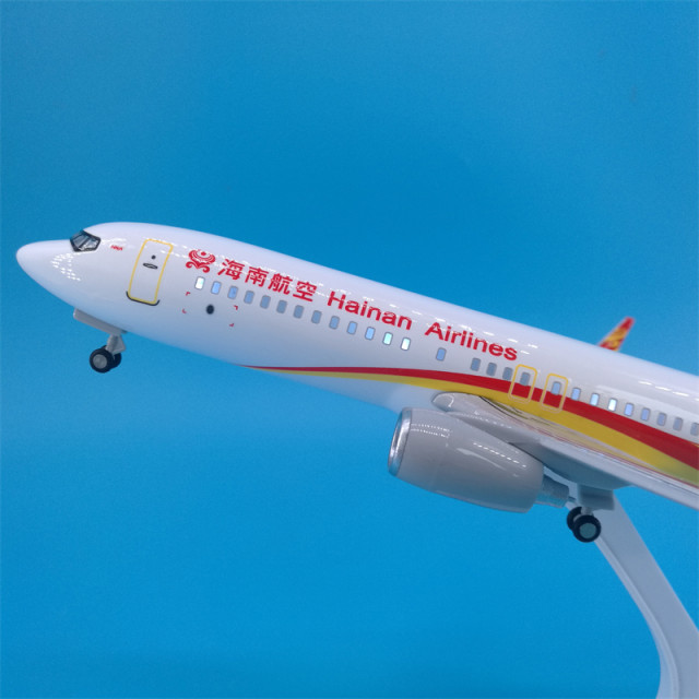 Hainan Airlines aircraft model ornaments with lights and wheels