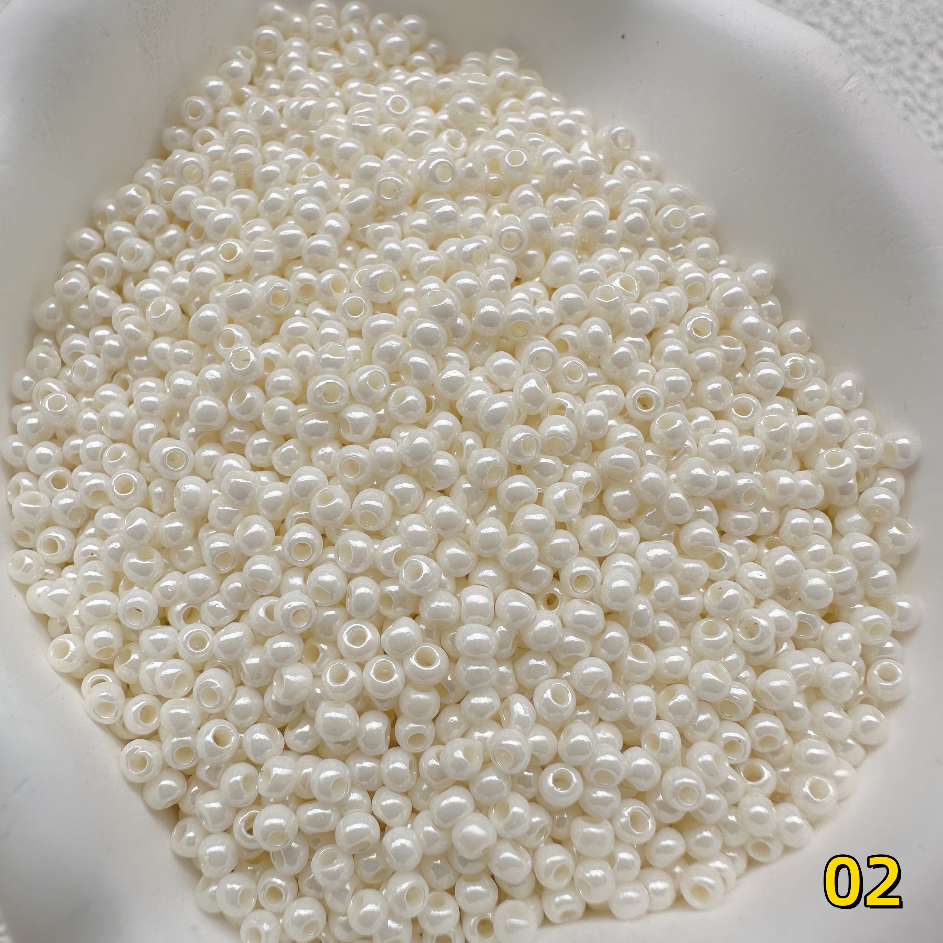 2mm奶油实色米珠散珠小珠子辅料珠手作玻璃珠串珠材料圆珠diy饰品 - 图0