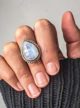 臻荣wish新款大钻水滴梨形月光石