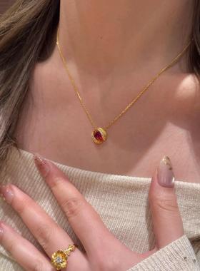 轻奢悬浮镶嵌红钻拉丝工艺红刚玉