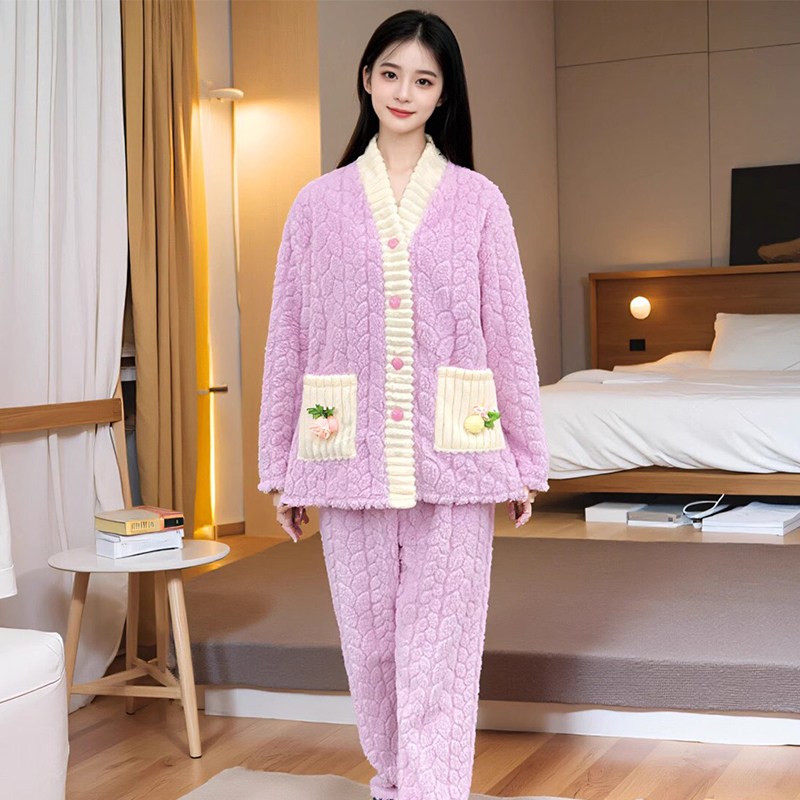 冬天法兰绒睡衣秋冬款女士毛绒长袖珊瑚绒牛奶绒可外穿家居服套装