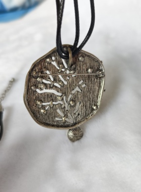 服装配饰毛衣链潮流时尚复古树枝图案镶嵌真珍珠蛇皮绳子长款项链