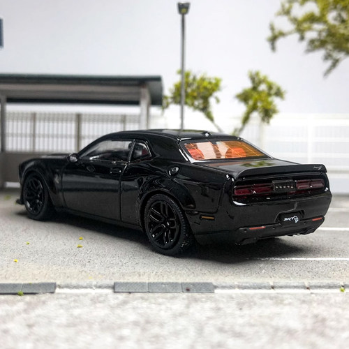 限量道奇挑战者地狱猫SRT Hellcat SH 1:64 仿真合金汽车模型收藏 - 图2