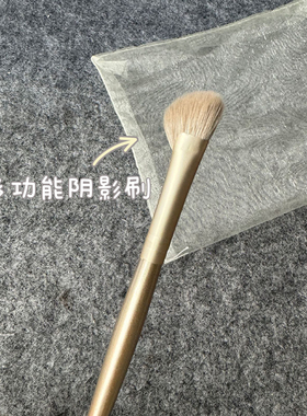 镰刀鼻影刷山根鼻翼晕染刷小马毛斜头修容阴影刷一支装沧州化妆刷
