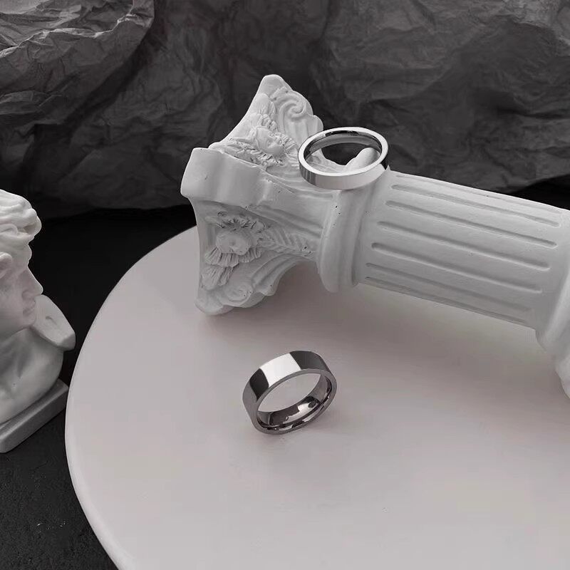 戒指男女小众设计ins潮简约钛钢素圈食指指环尾戒情侣对戒自律