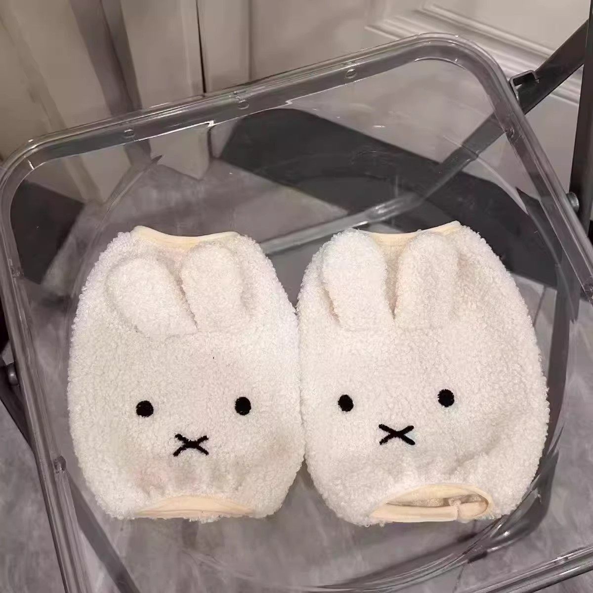 秋冬毛绒米菲兔卷毛绒袖套女白色羽绒服护袖工作学习学生保暖套袖,淘宝优惠券,粉丝福利购,淘宝优惠卷