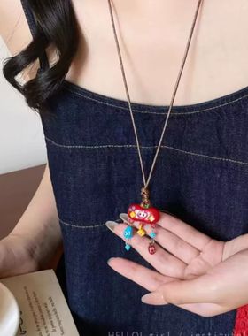 多巴胺彩色卡通苹果编绳项链女款适合夏天长款挂脖毛衣链吊坠配饰