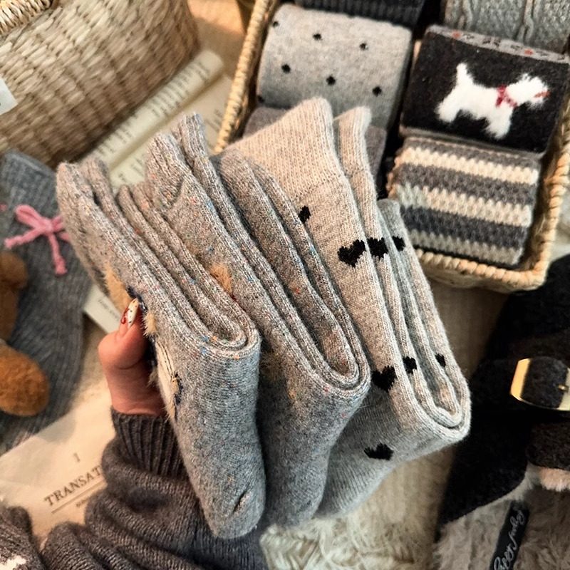 袜子女款秋冬中筒袜灰色条纹可爱小熊袜羊毛日系ins潮款女生长袜,淘宝优惠券,粉丝福利购,淘宝优惠卷