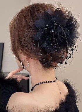 牡丹花流苏抓夹女高级感新款发夹后脑勺显发量羽毛鲨鱼夹发卡头饰